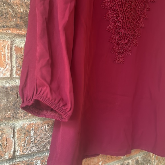 NWOT NINE BRITTON STITCH FIX Detailed Neckline blouse burgundy size medium - Picture 13 of 14
